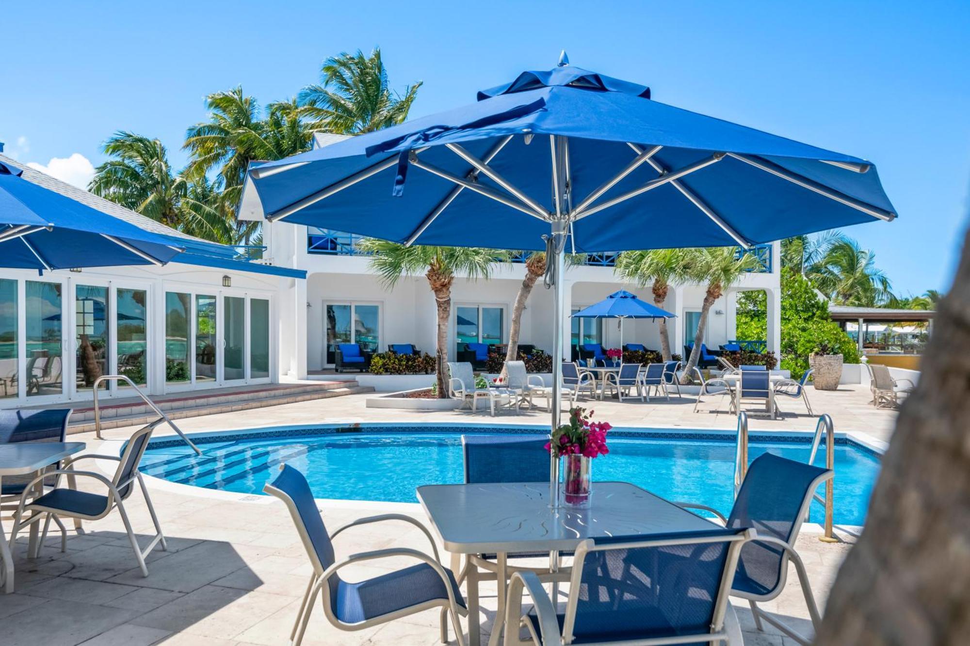 Augusta Bay Hotel George Town Luaran gambar